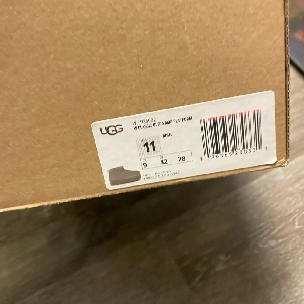 UGG | Ultra Mini Platform Boots In Moss Green Size 11 NEW